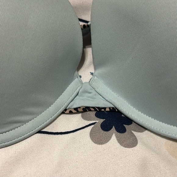 Pink - Bra - Picture 2 of 5